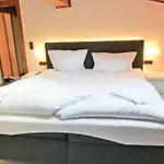 Appartementhaus Zillertal By Piaunddirk アパート フィンケンベルク