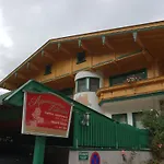 Appartementhaus Zillertal By Piaunddirk * フィンケンベルク
