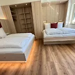 Appartementhaus Zillertal By Piaunddirk アパート フィンケンベルク