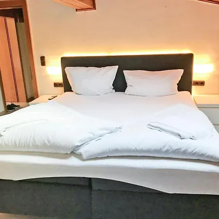 Appartementhaus Zillertal By Piaunddirk Апартаменты Финкенберг